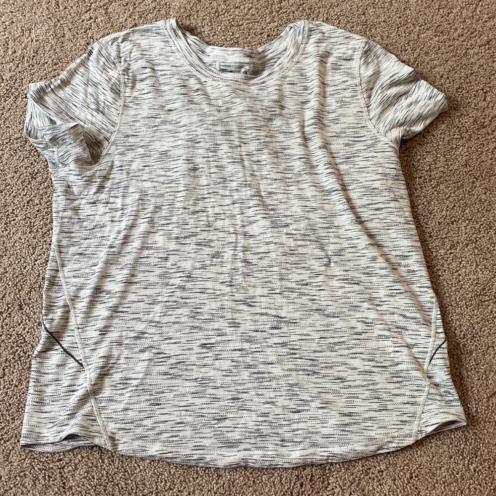 Lululemon top size 10